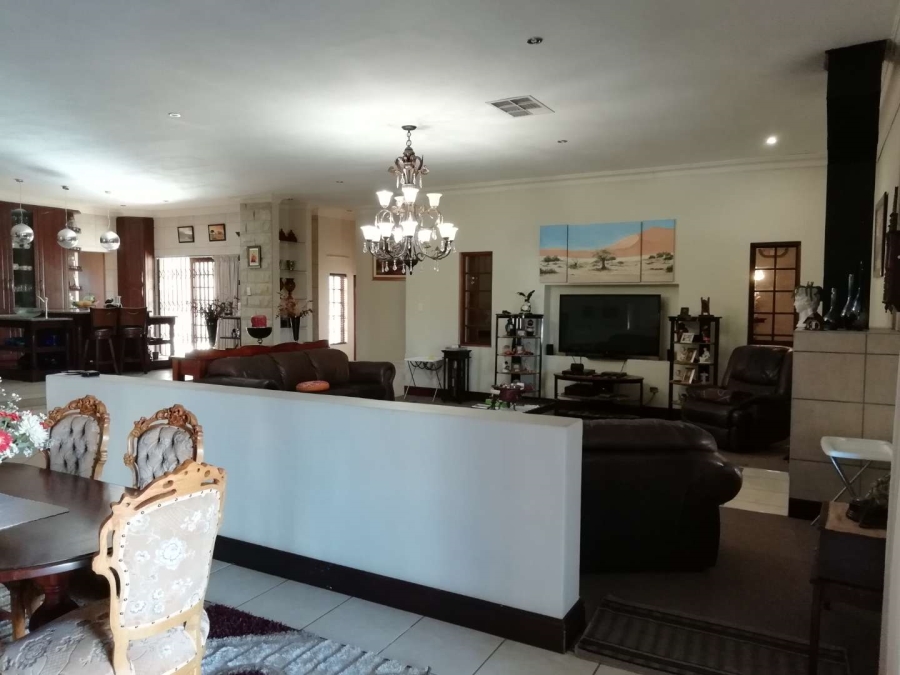 5 Bedroom Property for Sale in Keidebees Northern Cape